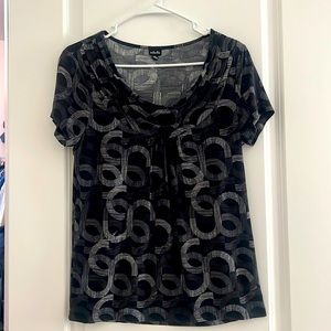 Women’s black top